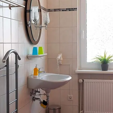 Nauenburg فندق مبيت وإفطار