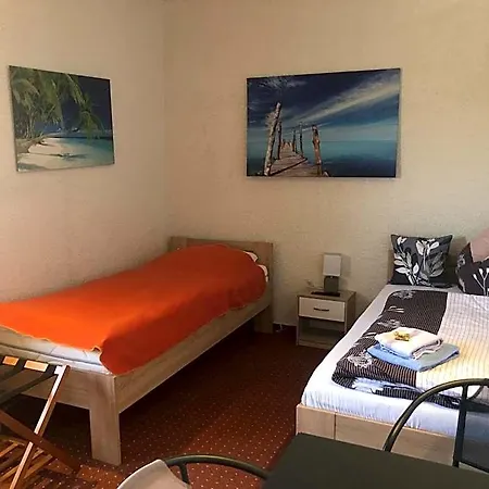 Bed & Breakfast Nauenburg 3*