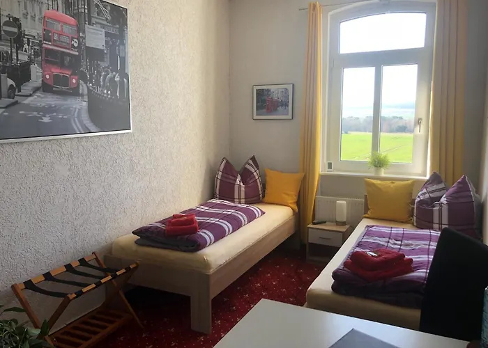 Alojamento de Acomodação e Pequeno-almoço Nauenburg 3*