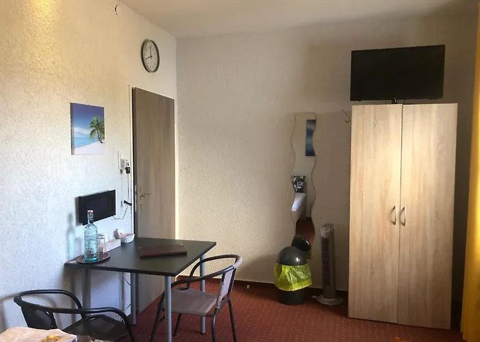 Nauenburg Alojamento de Acomodação e Pequeno-almoço Heere